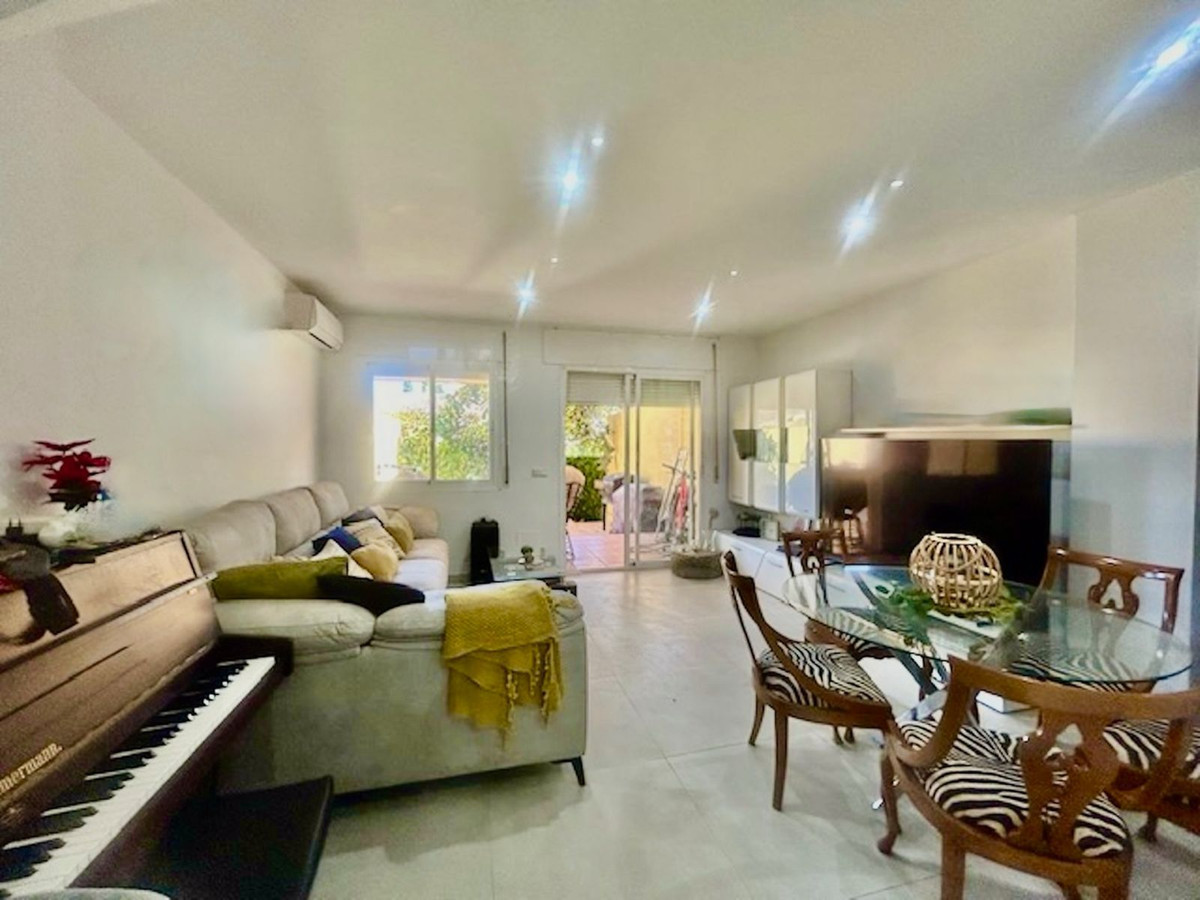 Te koop Herenhuis Costa Del Sol Estepona € 355.000,-