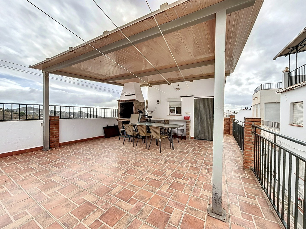 Te koop Half vrijstaand huis Costa Del Sol Cómpeta € 186.000,-