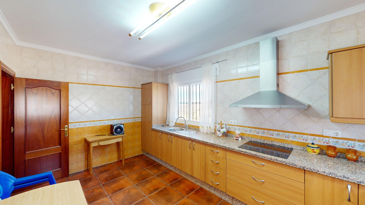 Te koop Vrijstaande Villa Costa Del Sol Sedella € 425.000,-