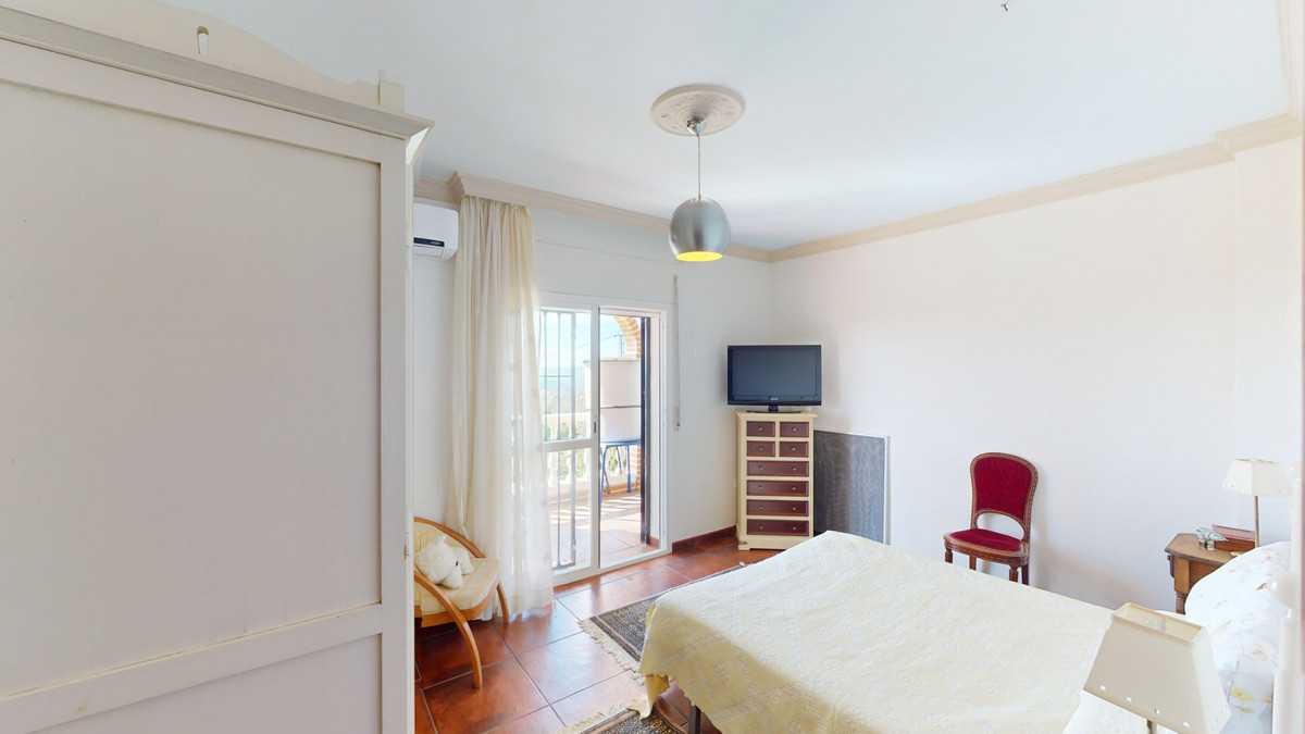 Te koop Vrijstaande Villa Costa Del Sol Sedella € 425.000,-