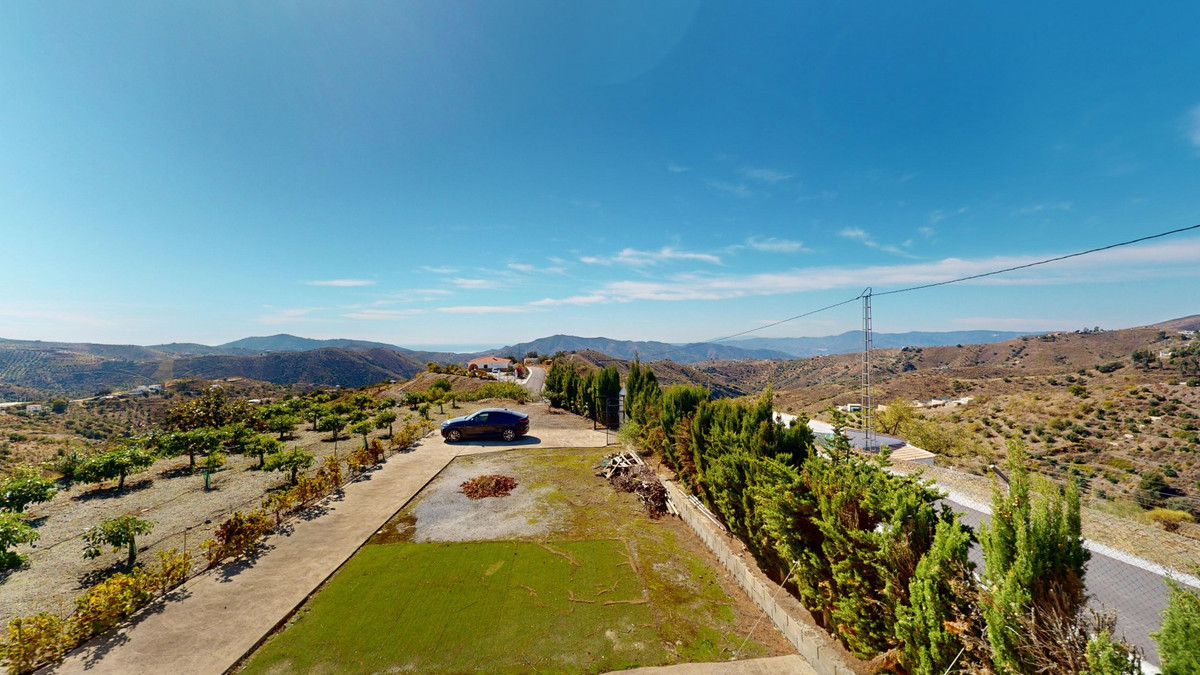 Te koop Vrijstaande Villa Costa Del Sol Sedella € 425.000,-