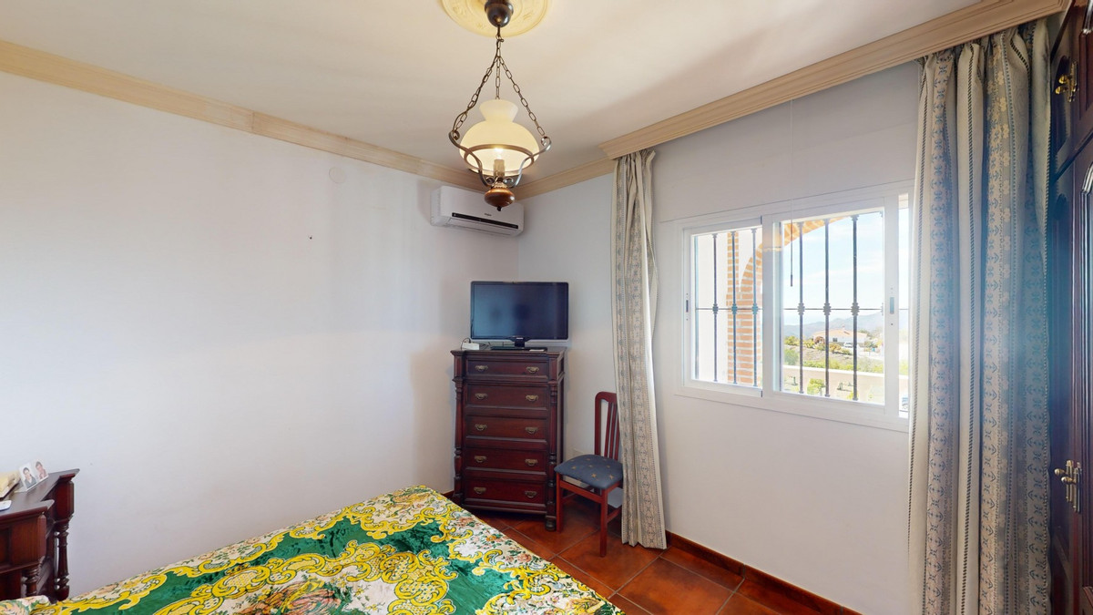 Te koop Vrijstaande Villa Costa Del Sol Sedella € 425.000,-