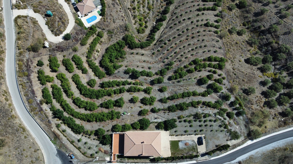 Te koop Vrijstaande Villa Costa Del Sol Sedella € 425.000,-