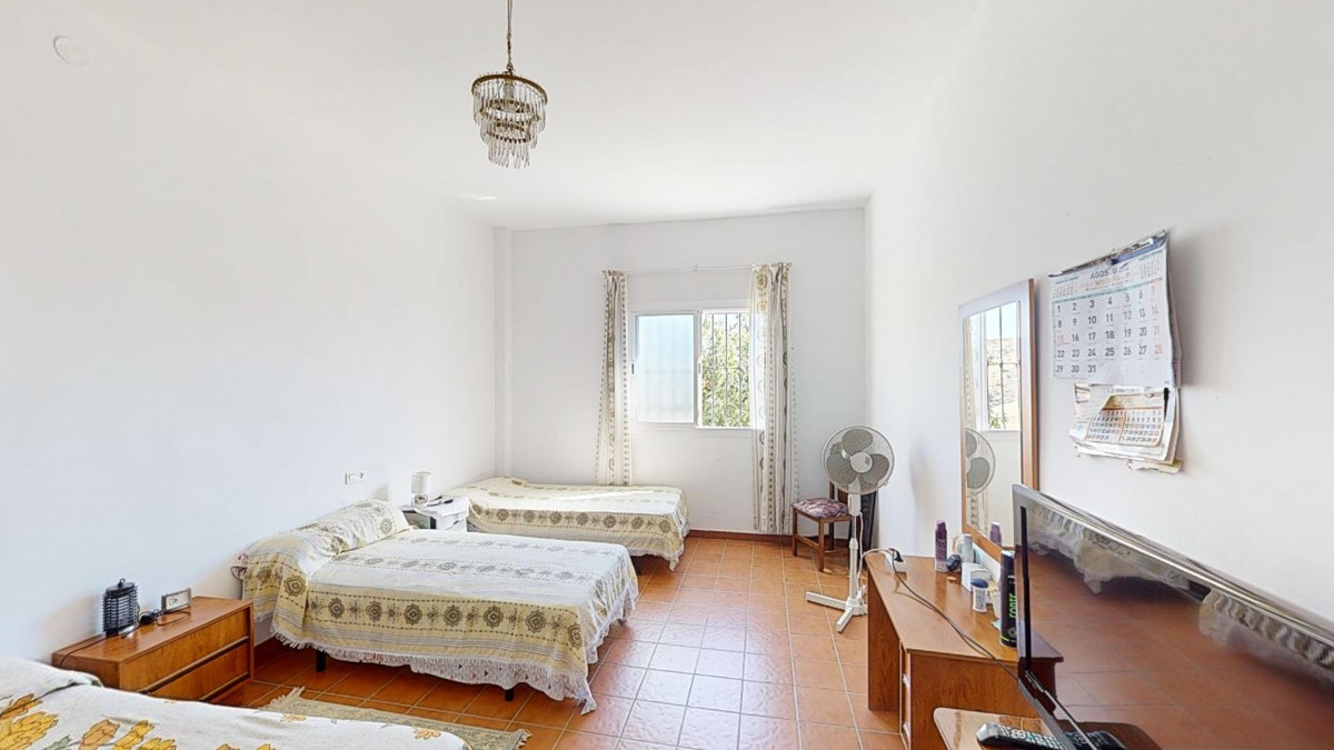 Te koop Vrijstaande Villa Costa Del Sol Sedella € 425.000,-