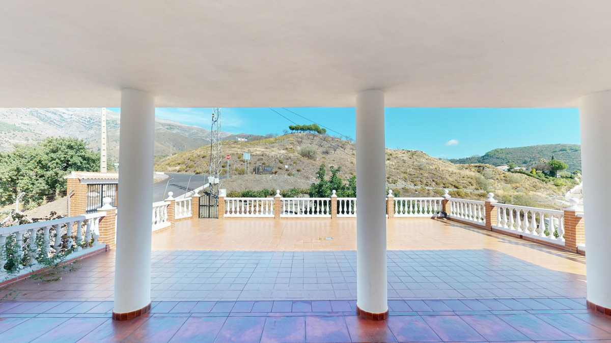 Te koop Vrijstaande Villa Costa Del Sol Sedella € 425.000,-