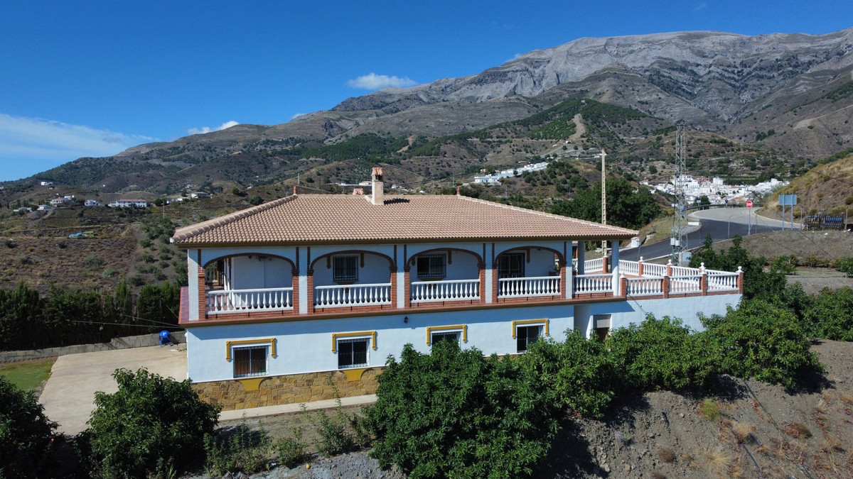 Te koop Vrijstaande Villa Costa Del Sol Sedella € 425.000,-