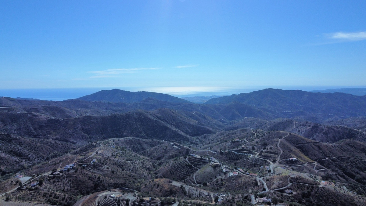 Te koop Vrijstaande Villa Costa Del Sol Sedella € 425.000,-