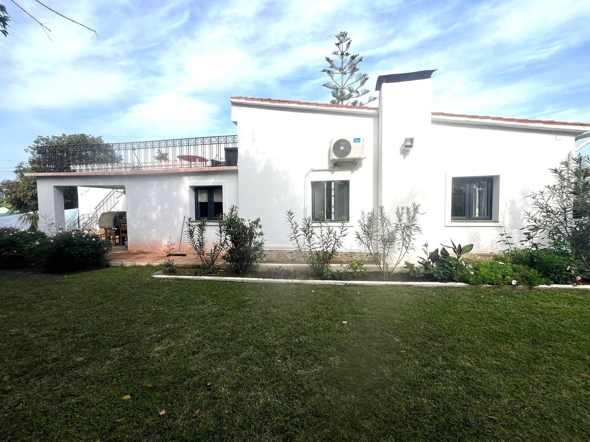 Te koop Vrijstaande Villa Costa Del Sol San Pedro De Alcántara € 1.100.000,-