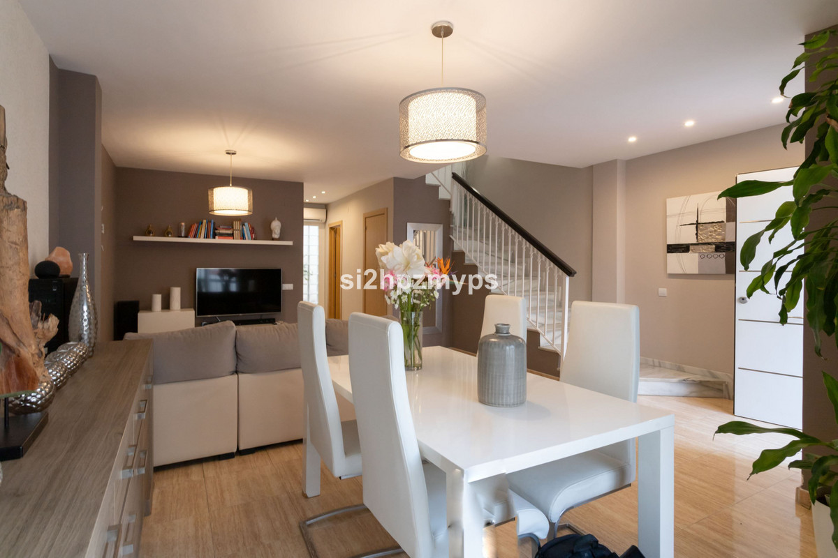 Te koop Herenhuis Costa Del Sol Torrox € 399.000,-