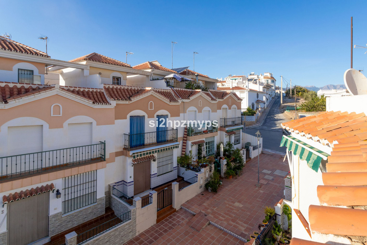Te koop Herenhuis Costa Del Sol Torrox € 399.000,-