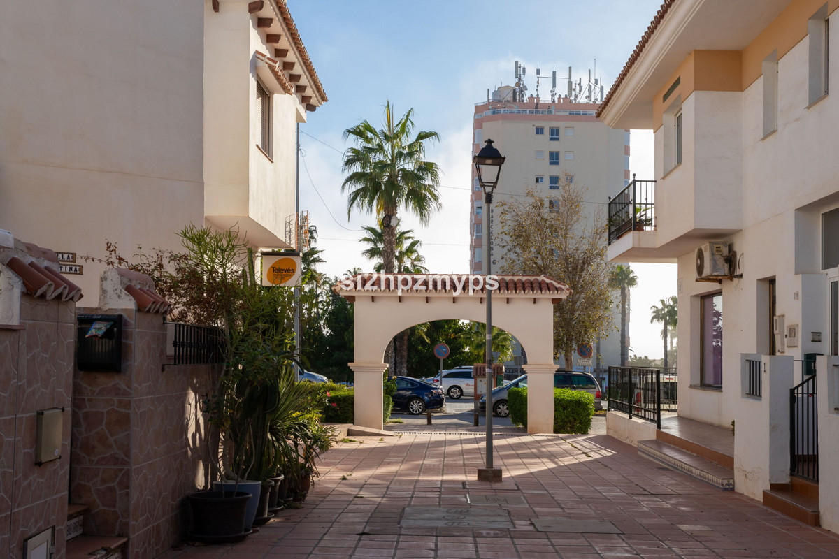 Te koop Herenhuis Costa Del Sol Torrox € 399.000,-