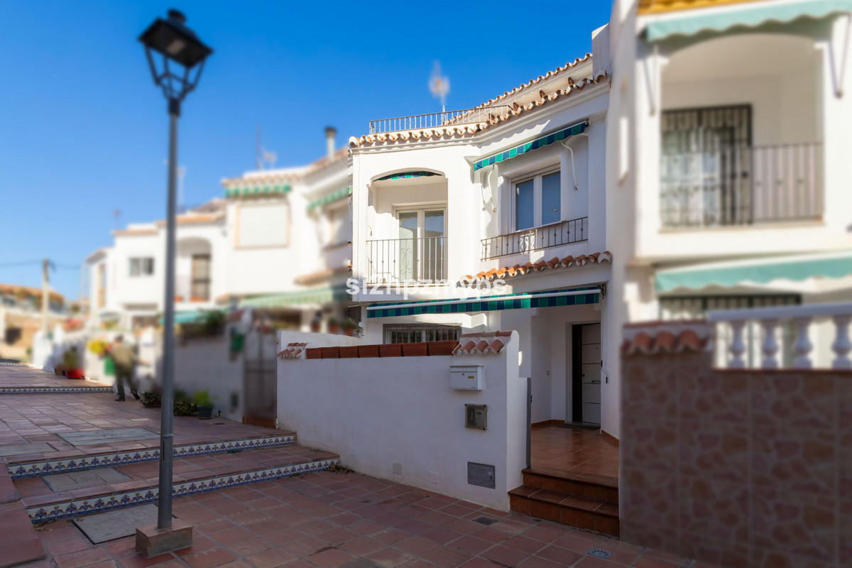 Te koop Herenhuis Costa Del Sol Torrox € 399.000,-