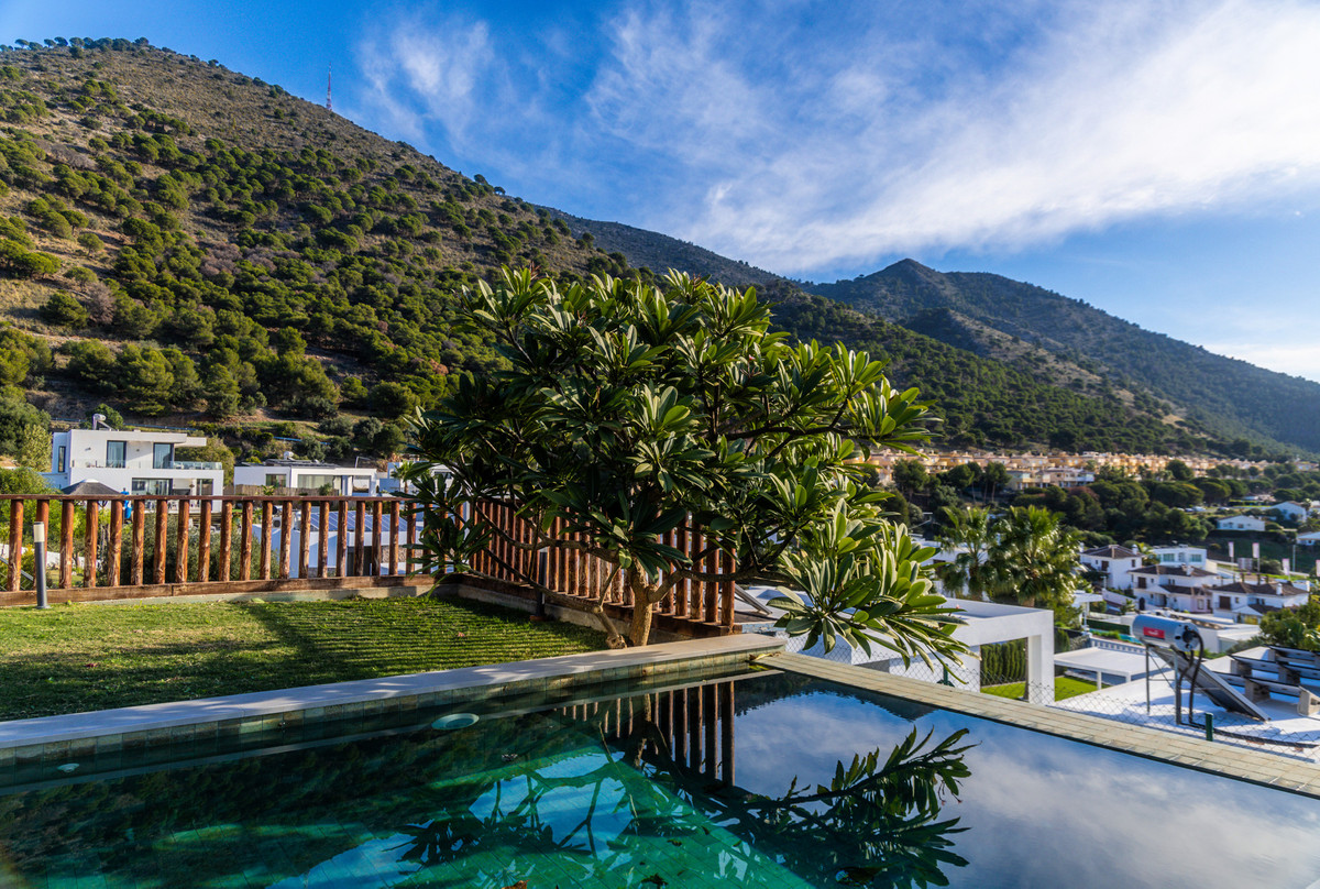 Te koop Vrijstaande Villa Costa Del Sol Mijas € 1.600.000,-