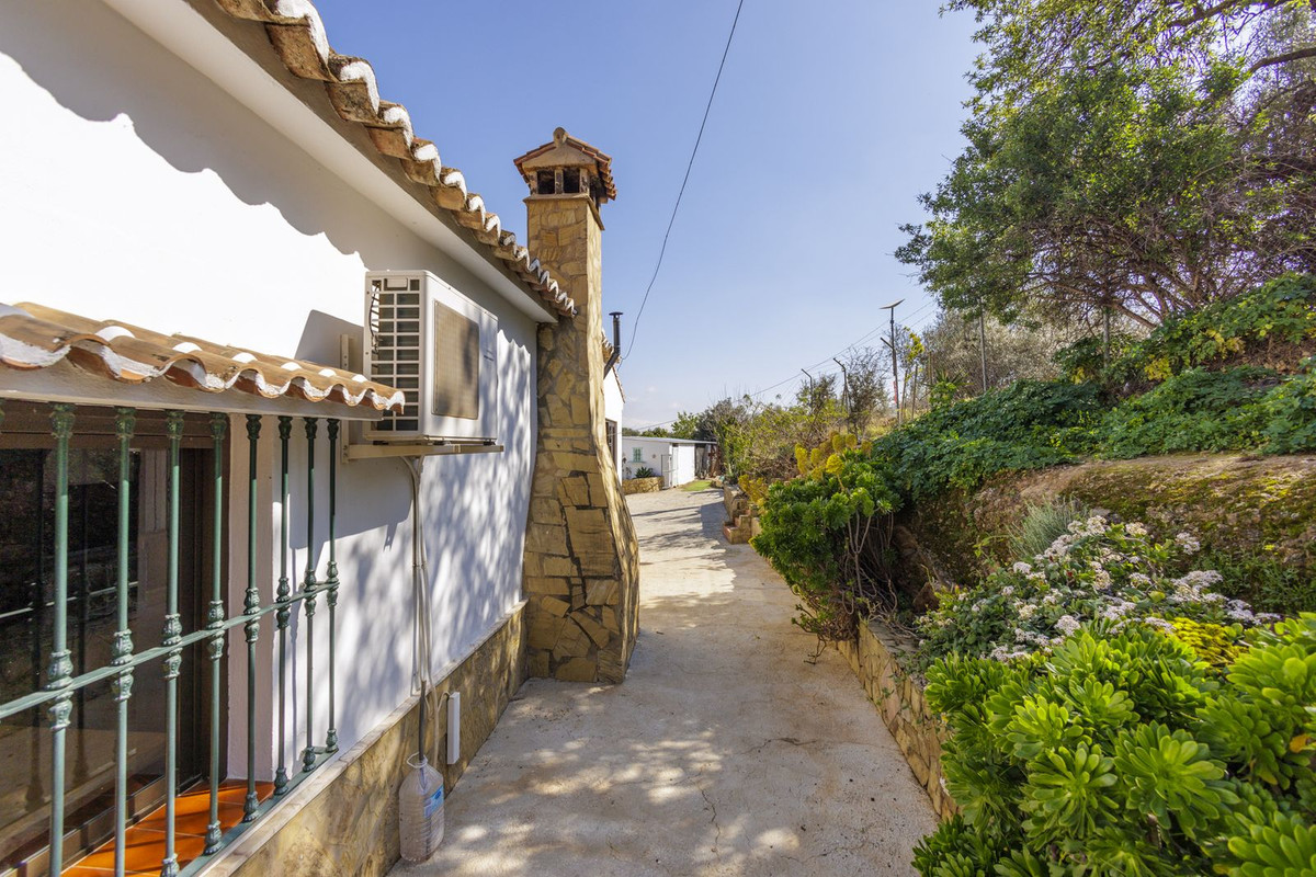 Te koop Vrijstaande Villa Costa Del Sol Riogordo € 360.000,-