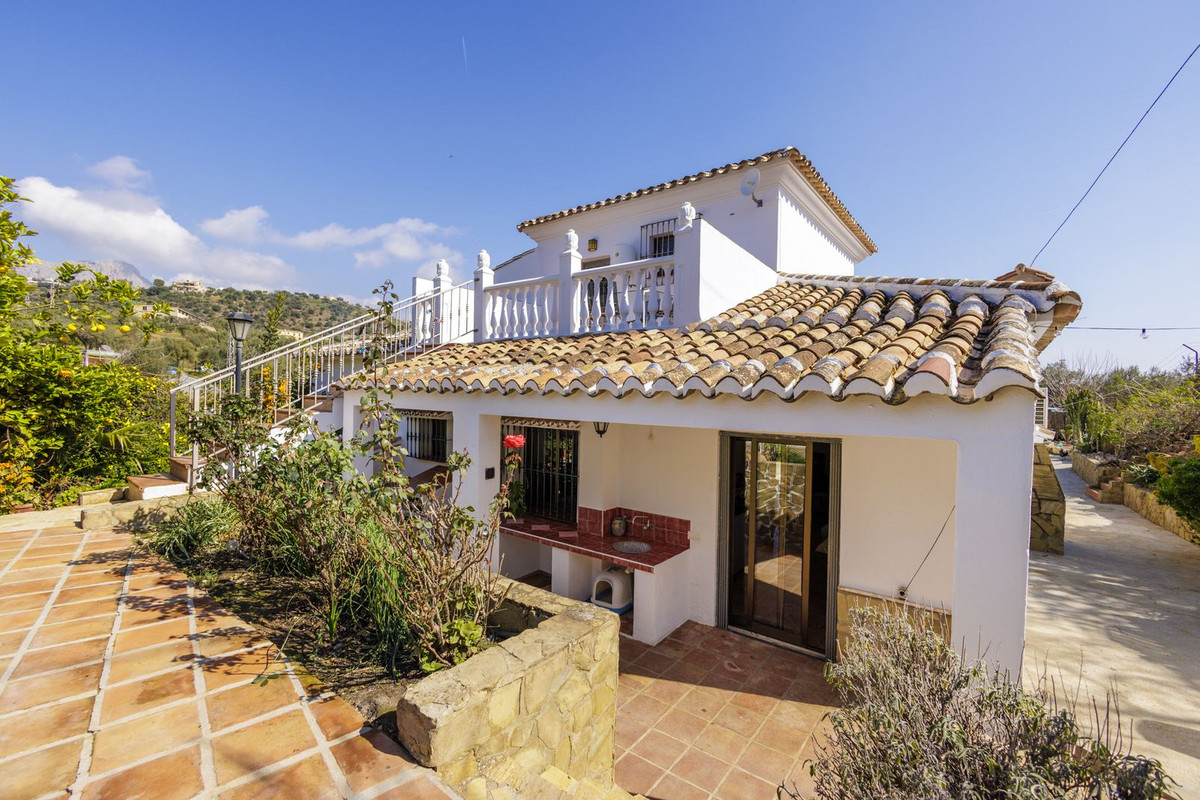 Te koop Vrijstaande Villa Costa Del Sol Riogordo € 360.000,-