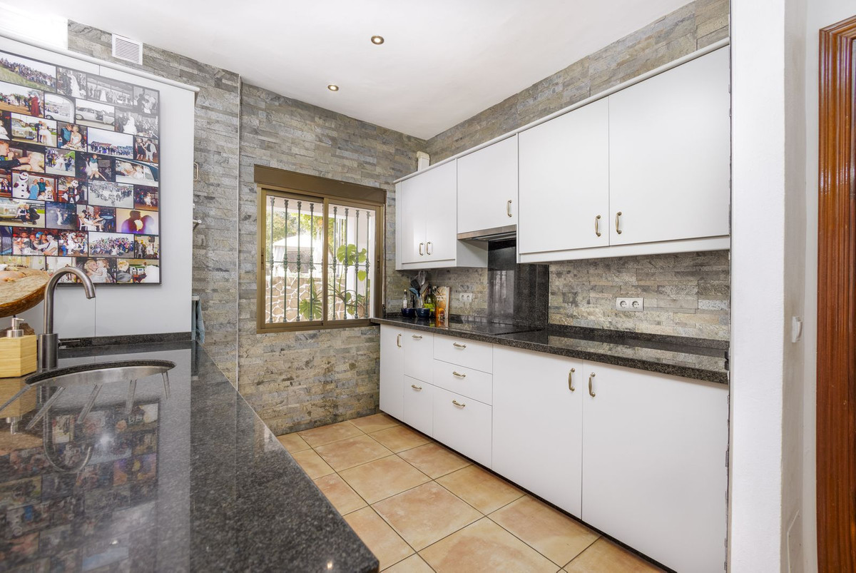 Te koop Vrijstaande Villa Costa Del Sol Riogordo € 360.000,-