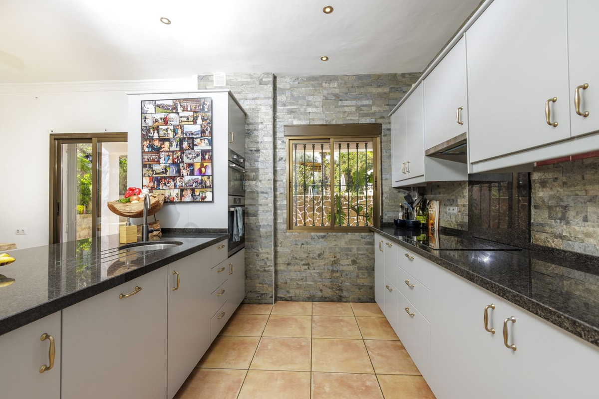 Te koop Vrijstaande Villa Costa Del Sol Riogordo € 360.000,-