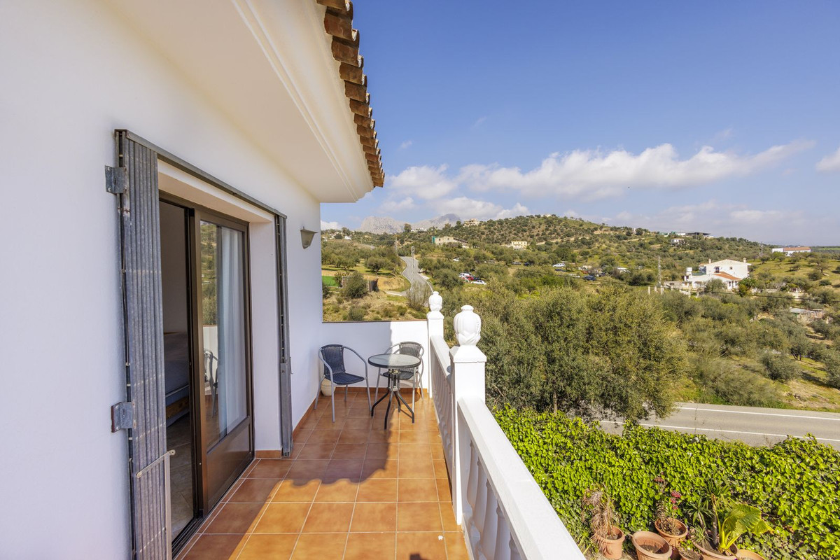 Te koop Vrijstaande Villa Costa Del Sol Riogordo € 360.000,-