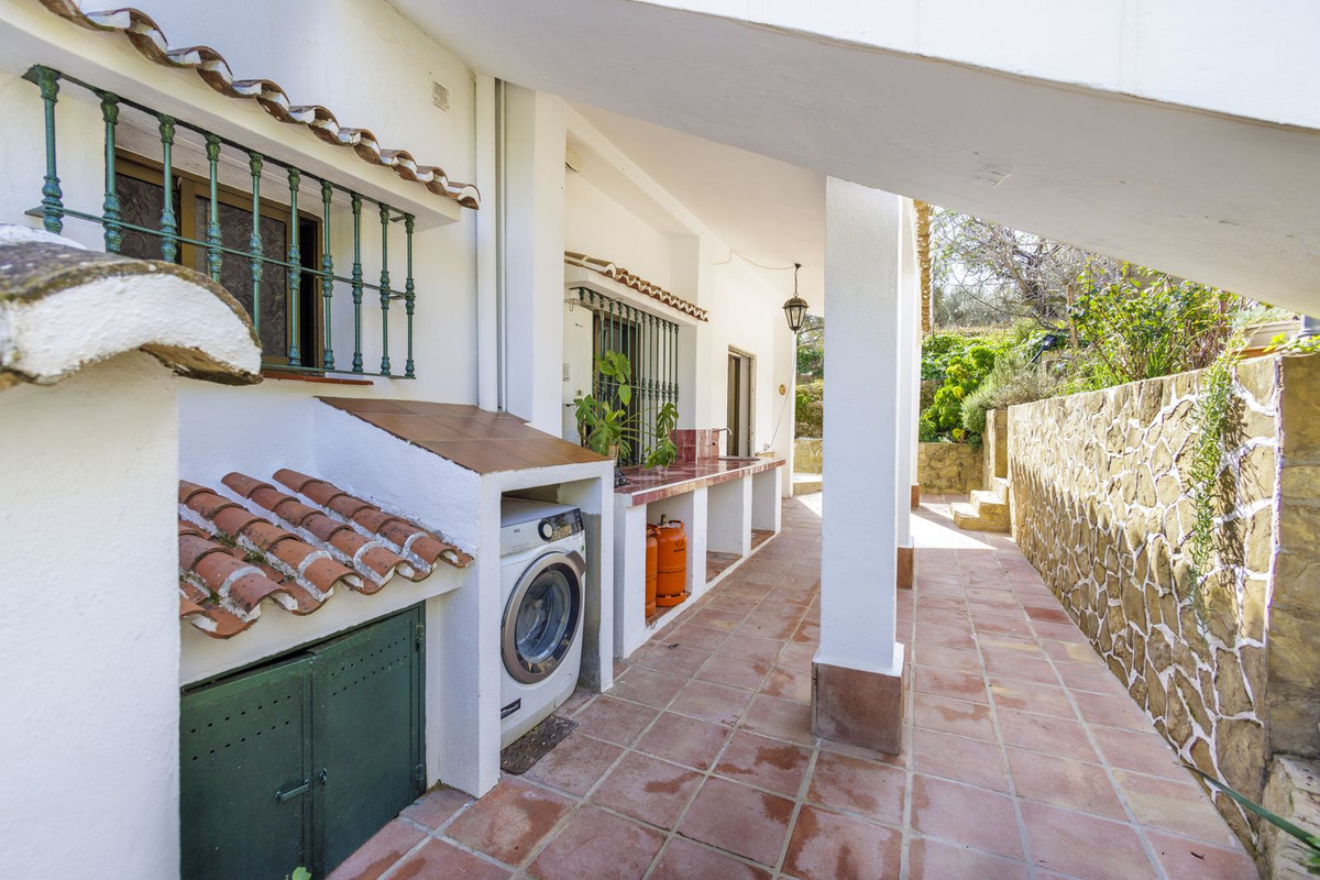 Te koop Vrijstaande Villa Costa Del Sol Riogordo € 360.000,-