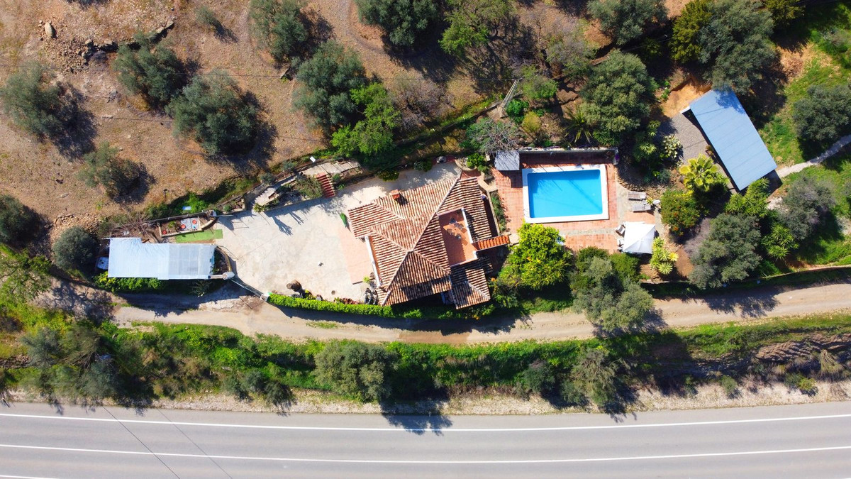Te koop Vrijstaande Villa Costa Del Sol Riogordo € 360.000,-