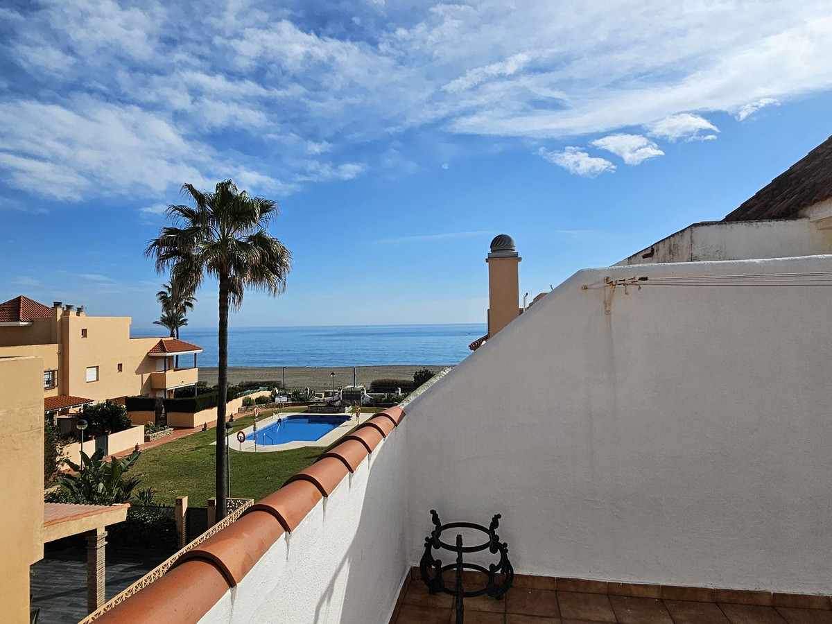 Te koop Half vrijstaand huis Costa Del Sol Casares Playa € 620.000,-