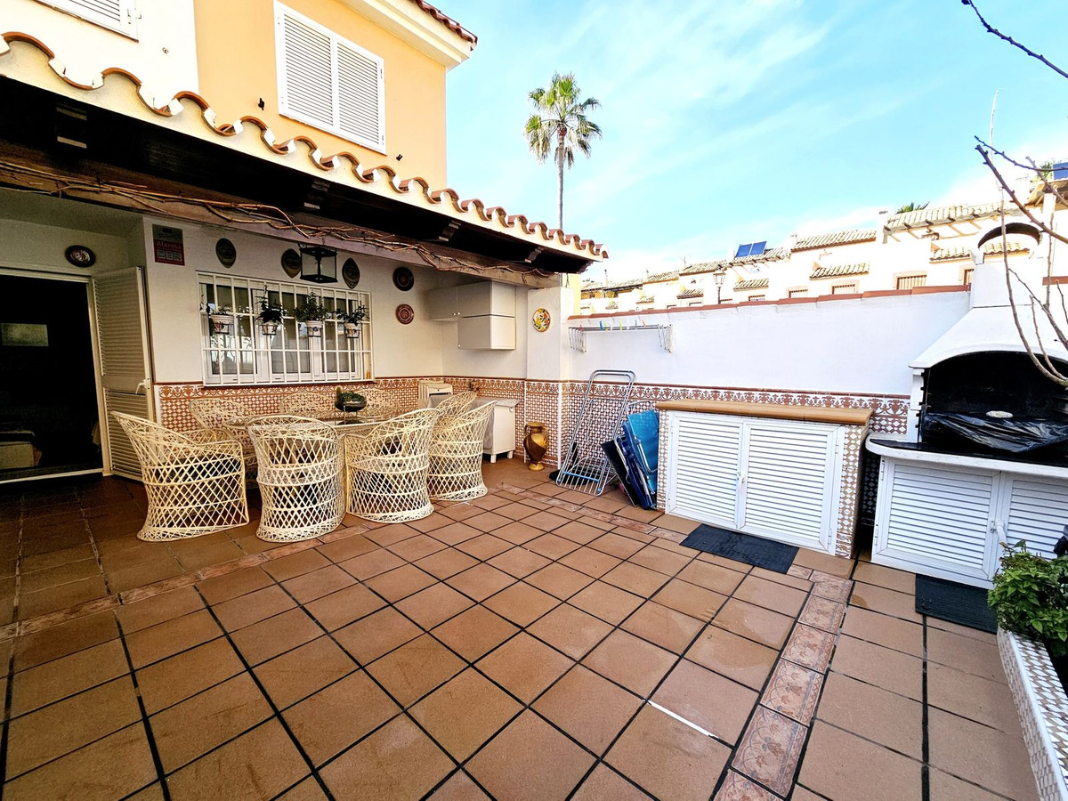 Te koop Half vrijstaand huis Costa Del Sol Casares Playa € 620.000,-