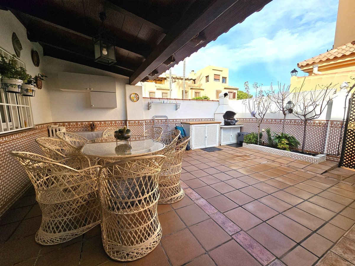 Te koop Half vrijstaand huis Costa Del Sol Casares Playa € 620.000,-