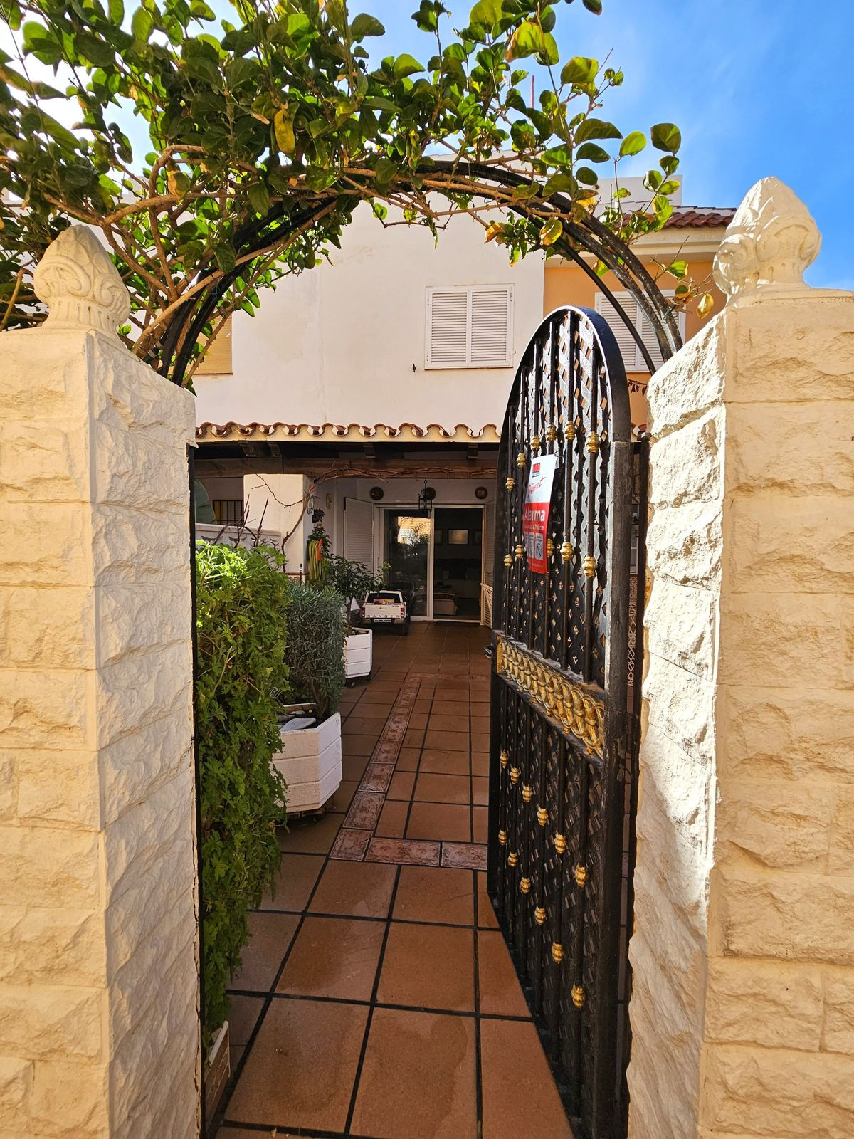 Te koop Half vrijstaand huis Costa Del Sol Casares Playa € 620.000,-