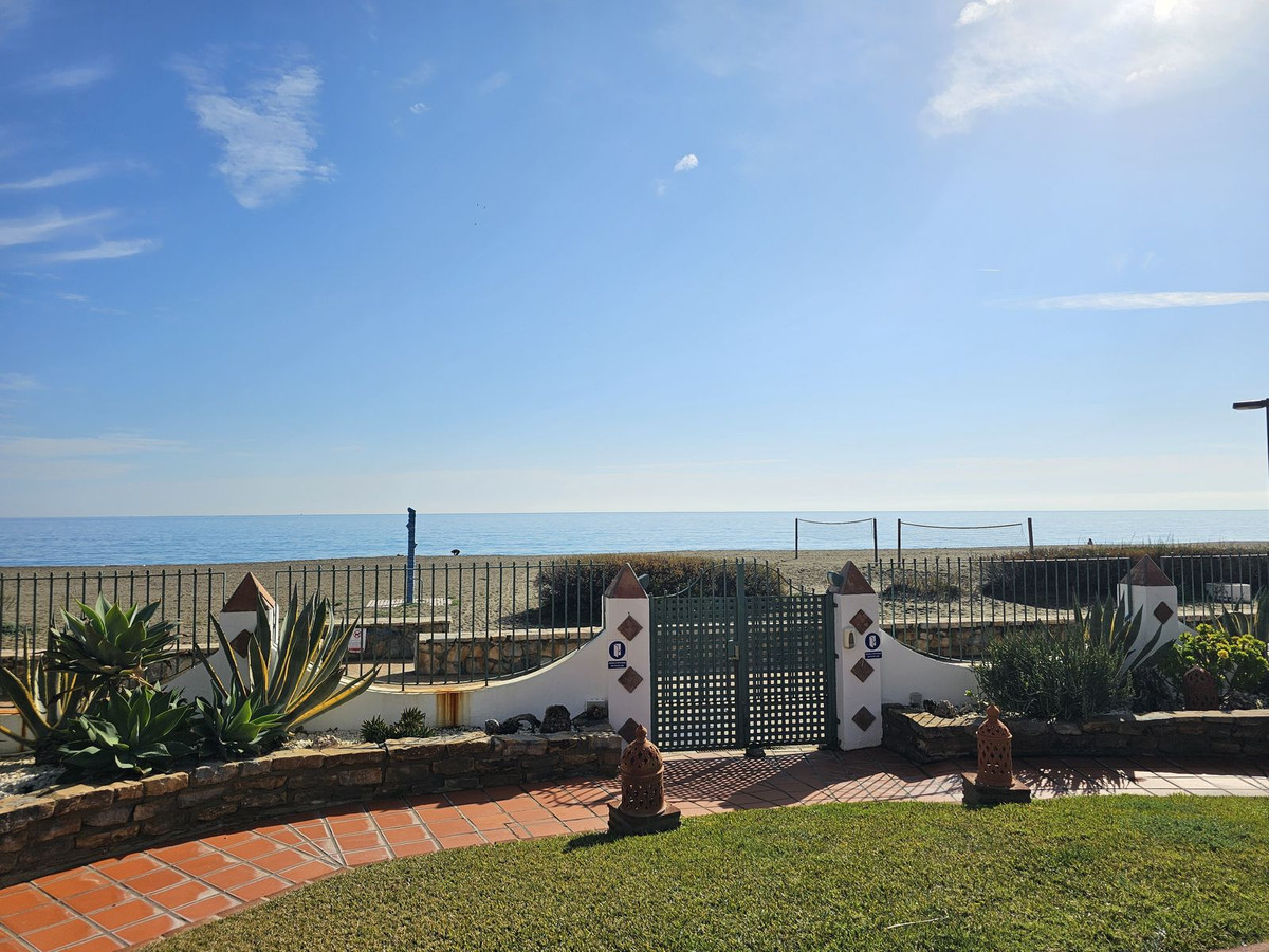 Te koop Half vrijstaand huis Costa Del Sol Casares Playa € 620.000,-