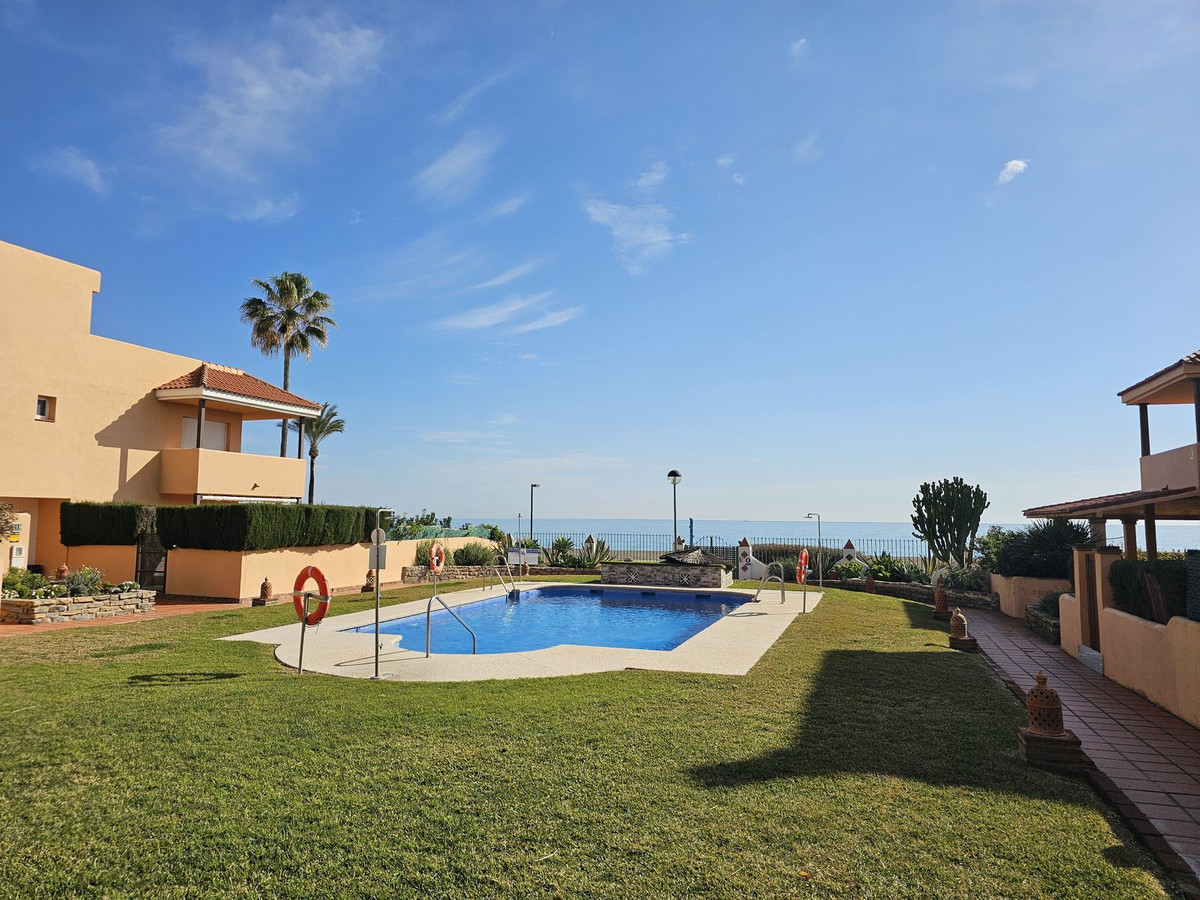 Te koop Half vrijstaand huis Costa Del Sol Casares Playa € 620.000,-