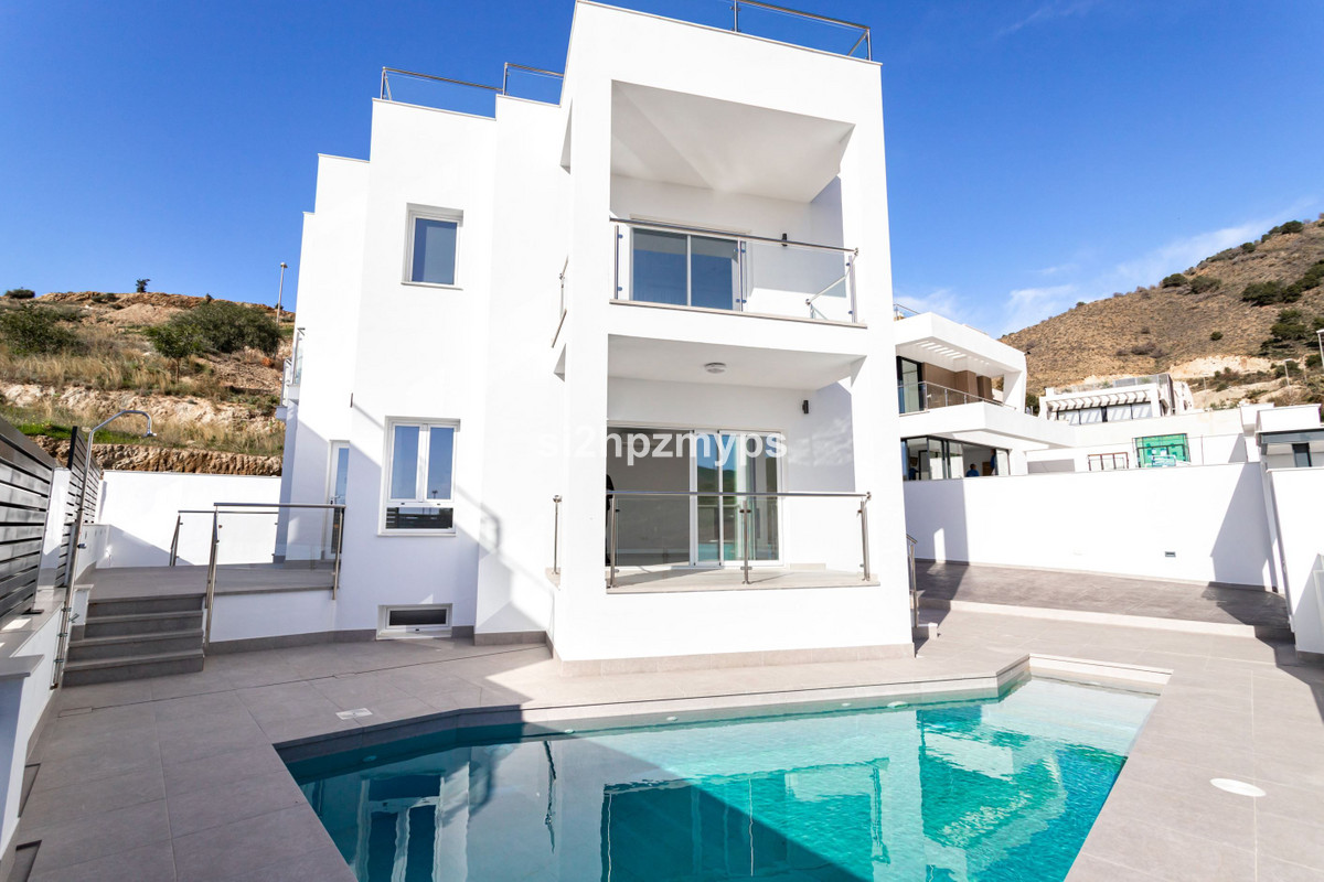 Te koop Vrijstaande Villa Costa Del Sol Nerja € 865.000,-