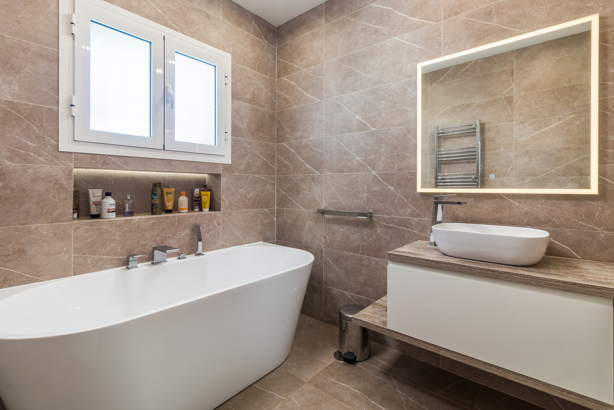 Te koop Vrijstaande Villa Costa Del Sol Benahavís € 1.395.000,-