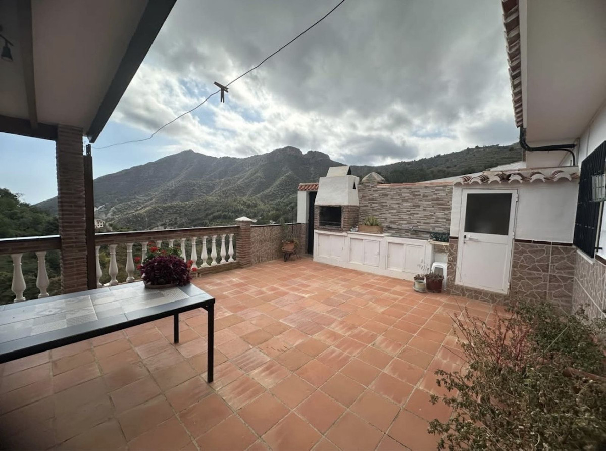 Te koop Half vrijstaand huis Costa Del Sol Nerja € 265.000,-