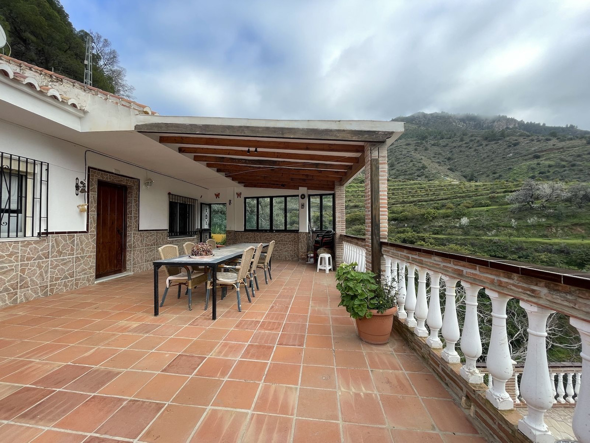 Te koop Half vrijstaand huis Costa Del Sol Nerja € 265.000,-