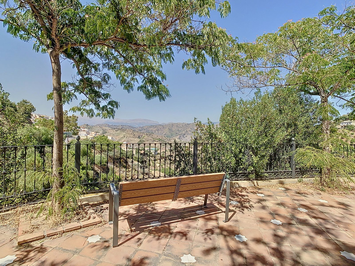 Te koop Herenhuis Costa Del Sol Cútar € 199.000,-