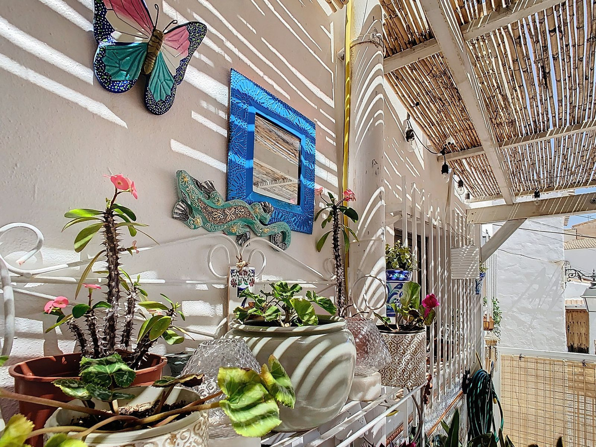 Te koop Herenhuis Costa Del Sol Cútar € 199.000,-