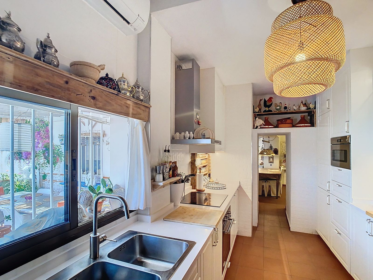 Te koop Herenhuis Costa Del Sol Cútar € 199.000,-