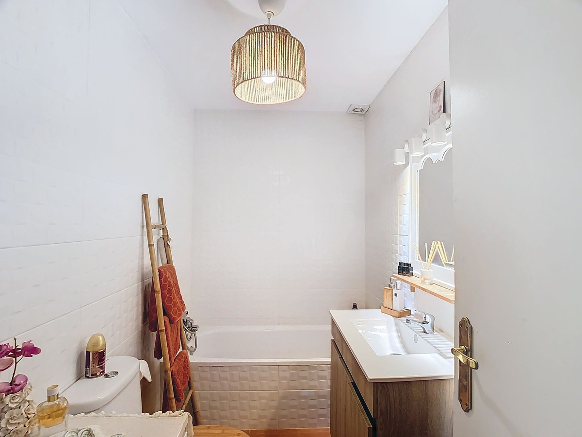 Te koop Herenhuis Costa Del Sol Cútar € 199.000,-