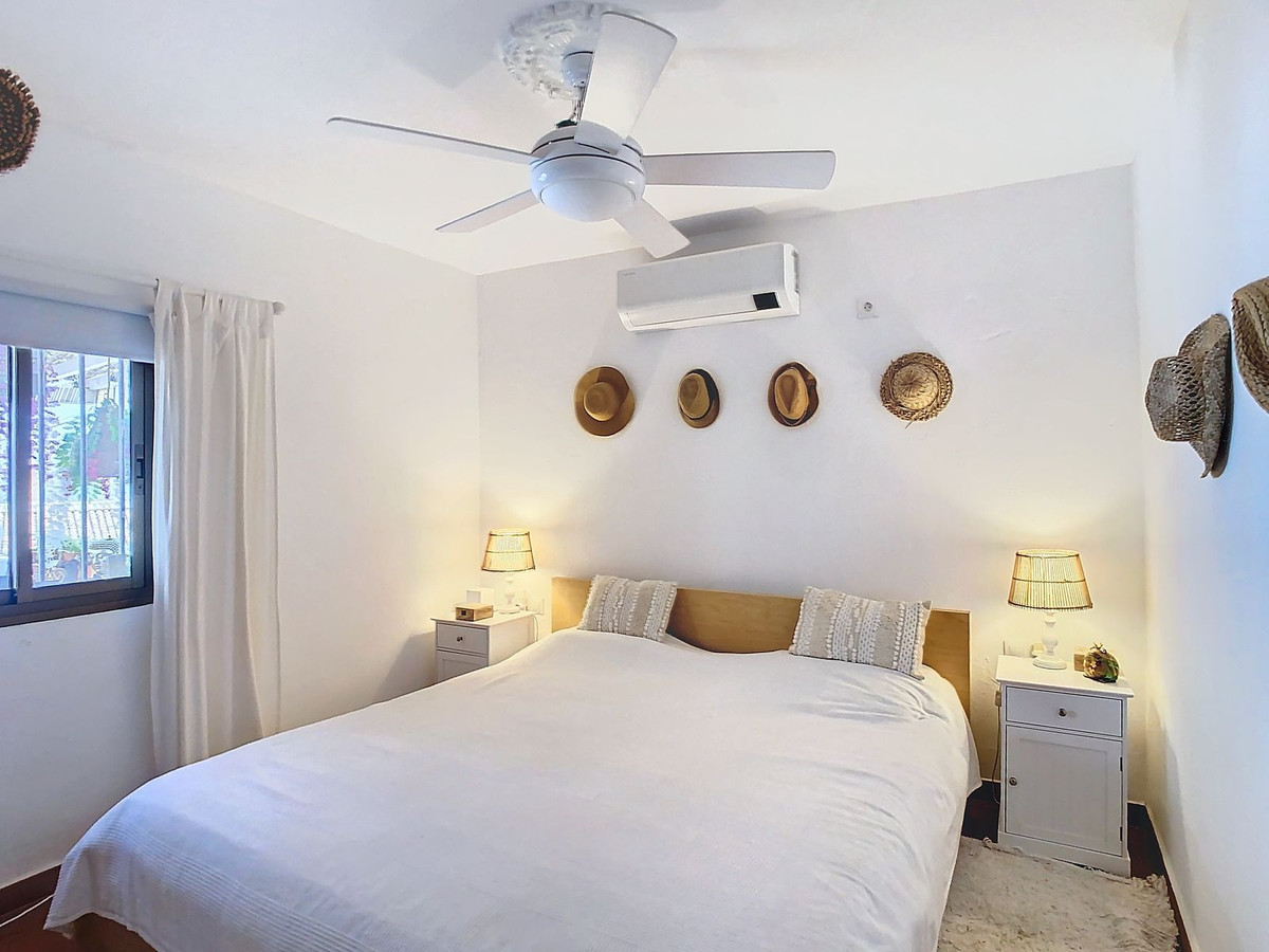 Te koop Herenhuis Costa Del Sol Cútar € 199.000,-