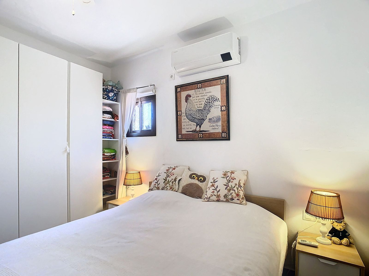 Te koop Herenhuis Costa Del Sol Cútar € 199.000,-