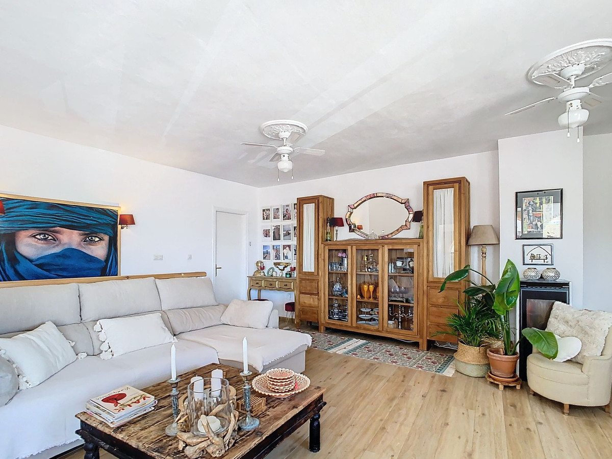 Te koop Herenhuis Costa Del Sol Cútar € 199.000,-