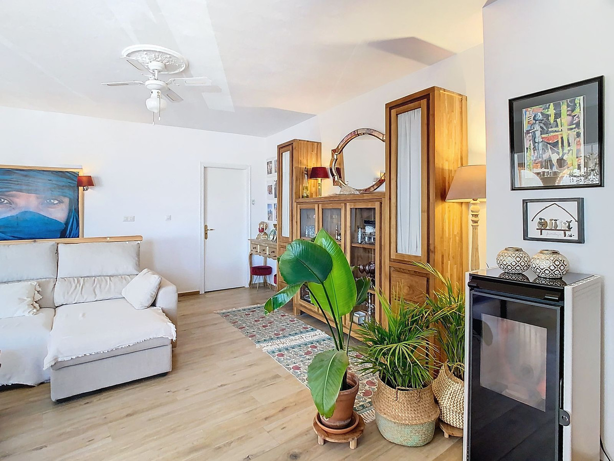 Te koop Herenhuis Costa Del Sol Cútar € 199.000,-