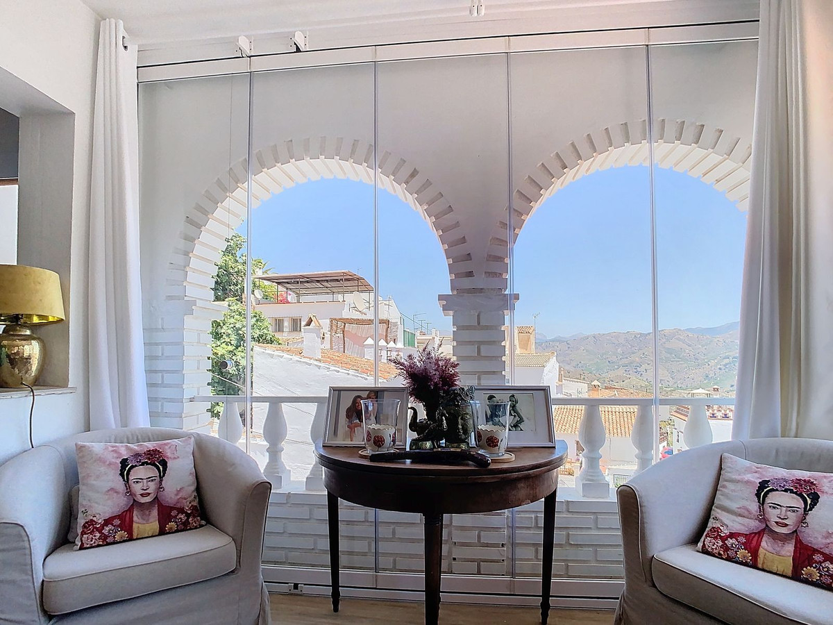 Te koop Herenhuis Costa Del Sol Cútar € 199.000,-