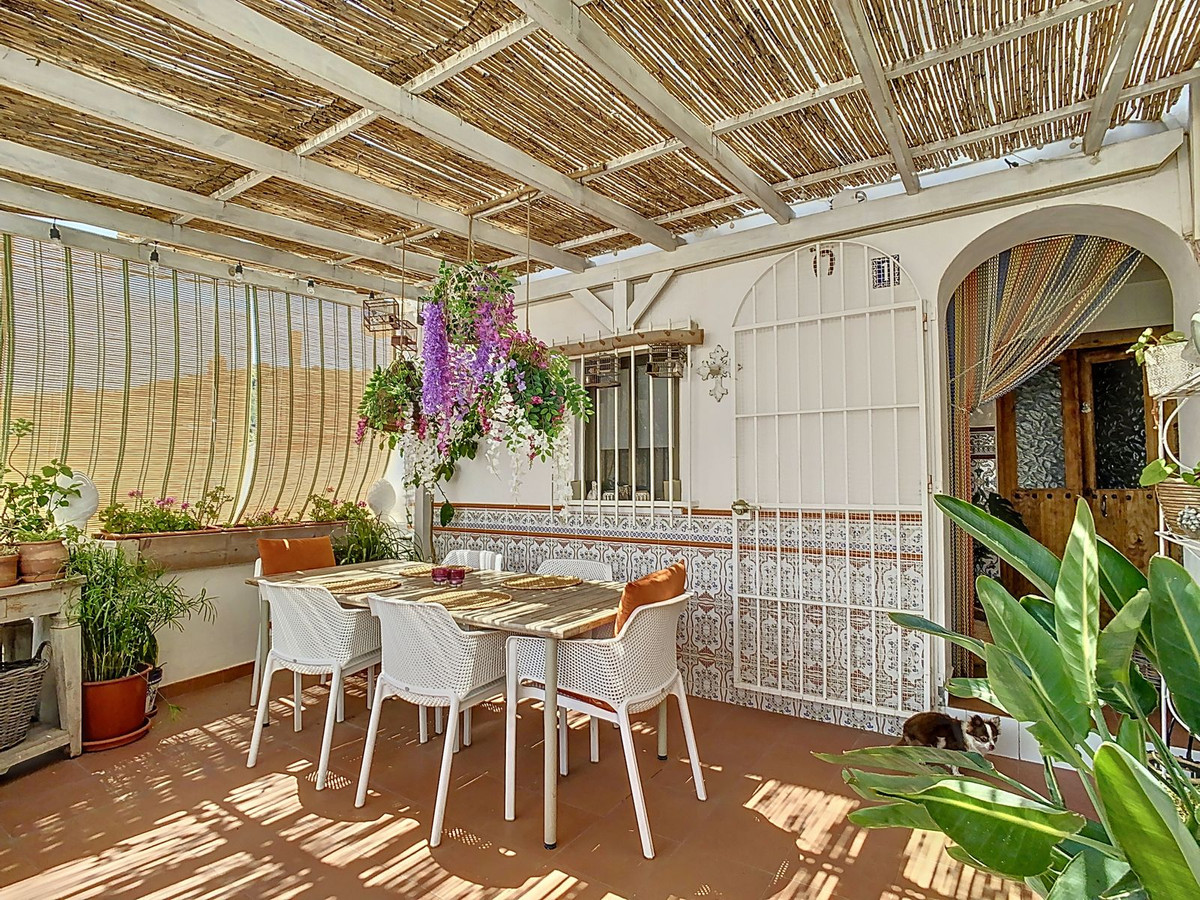 Te koop Herenhuis Costa Del Sol Cútar € 199.000,-