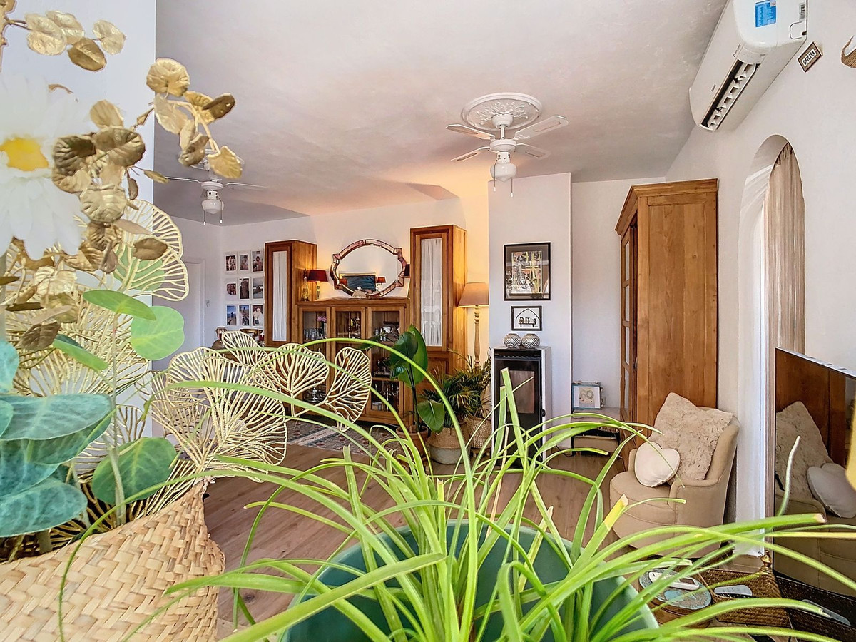 Te koop Herenhuis Costa Del Sol Cútar € 199.000,-