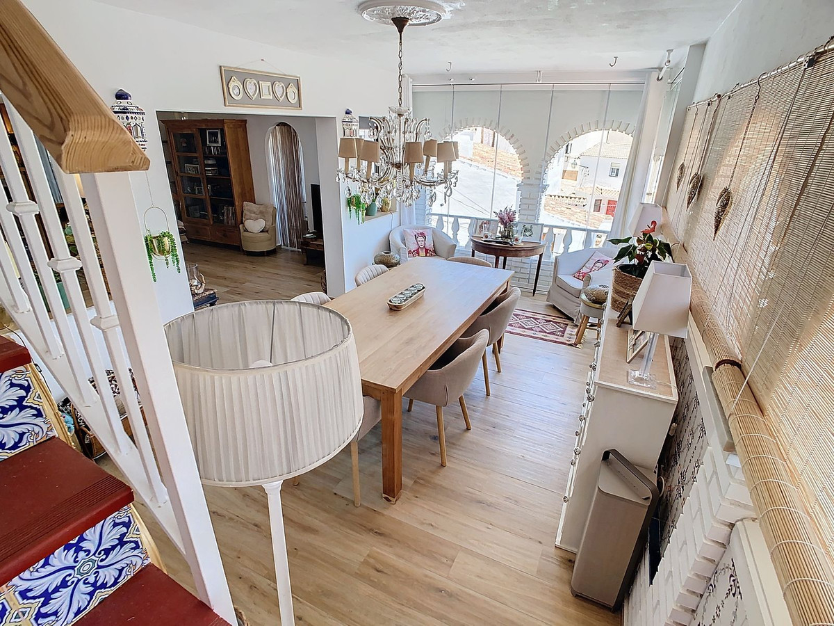 Te koop Herenhuis Costa Del Sol Cútar € 199.000,-