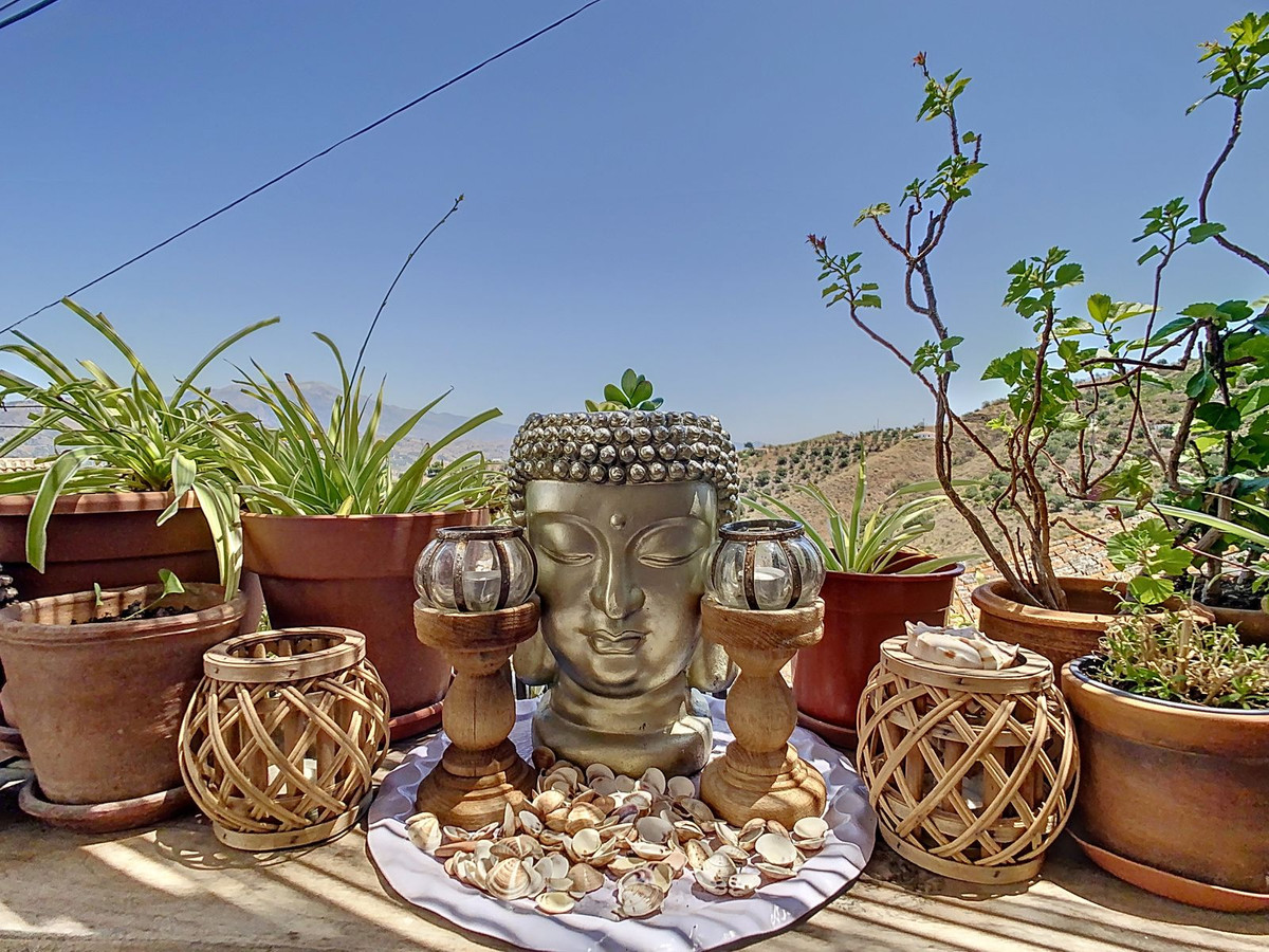 Te koop Herenhuis Costa Del Sol Cútar € 199.000,-