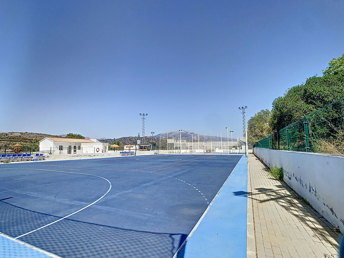 Te koop Herenhuis Costa Del Sol Cútar € 199.000,-