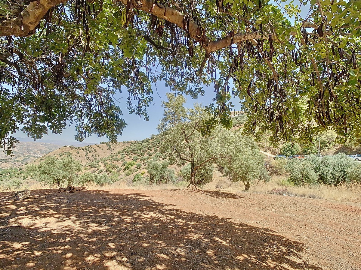 Te koop Herenhuis Costa Del Sol Cútar € 199.000,-