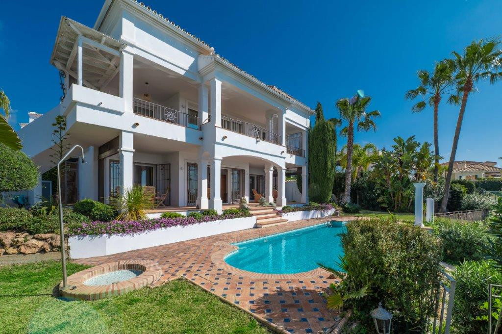 Te koop Vrijstaande Villa Costa Del Sol Río Real € 1.990.000,-